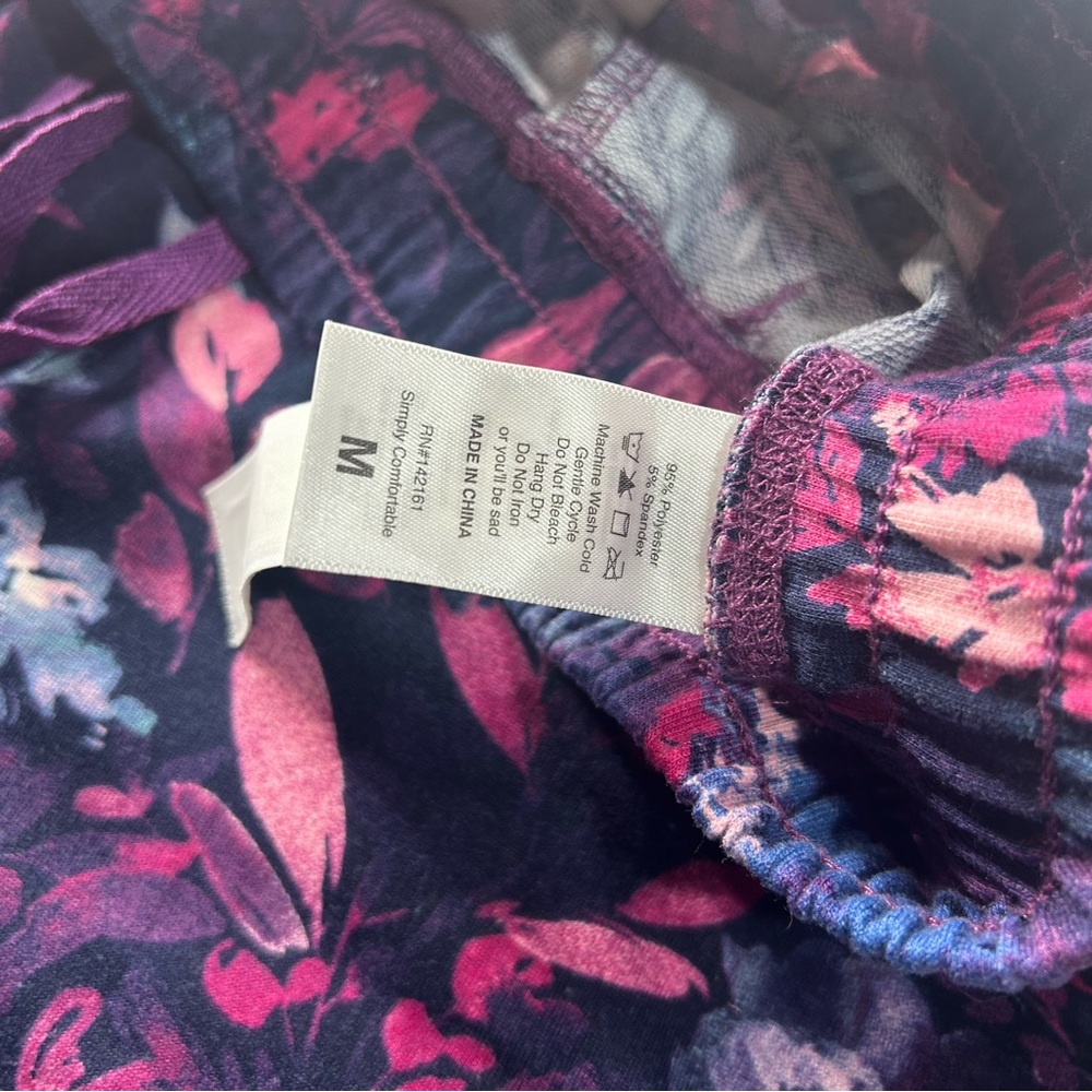 LuLaRoe Medium Floral Patterned Women's Shorts - Picture 5 of 6